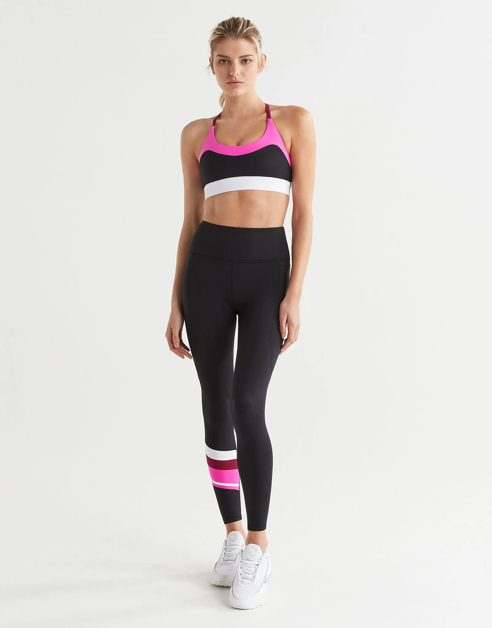 LIMITLESS Sports Bra - Black/Pink/White